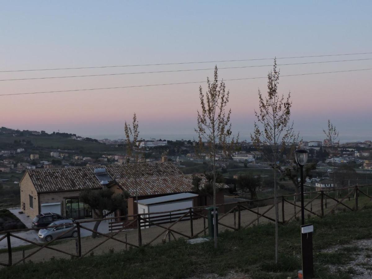 Agricampeggio Abbruzzetti Marina Palmense Bagian luar foto